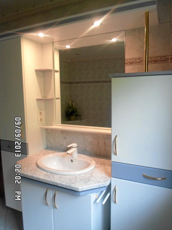 Haus Kroell Elisabeth Apartment Zell am Ziller Room photo